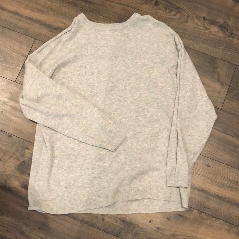 Grey sweater